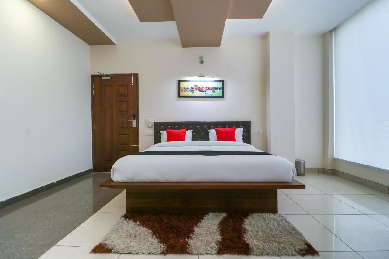 Hotel Townhouse 765 The Grace Patiāla Exterior foto