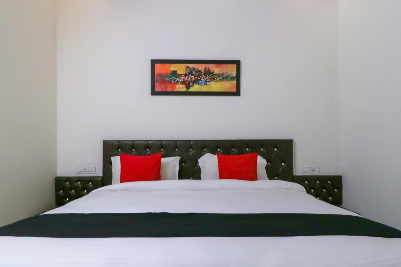 Hotel Townhouse 765 The Grace Patiāla Exterior foto