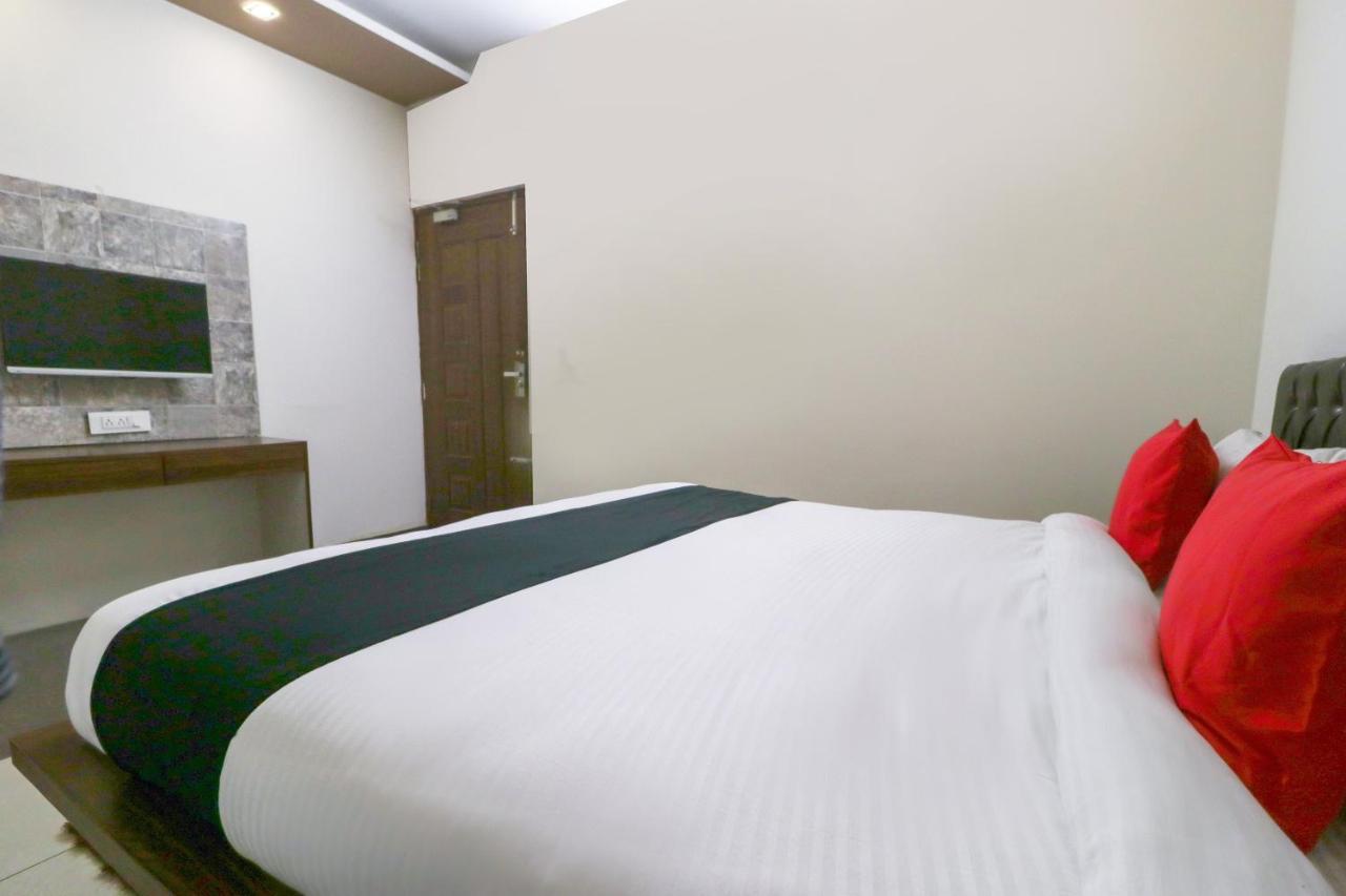 Hotel Townhouse 765 The Grace Patiāla Exterior foto